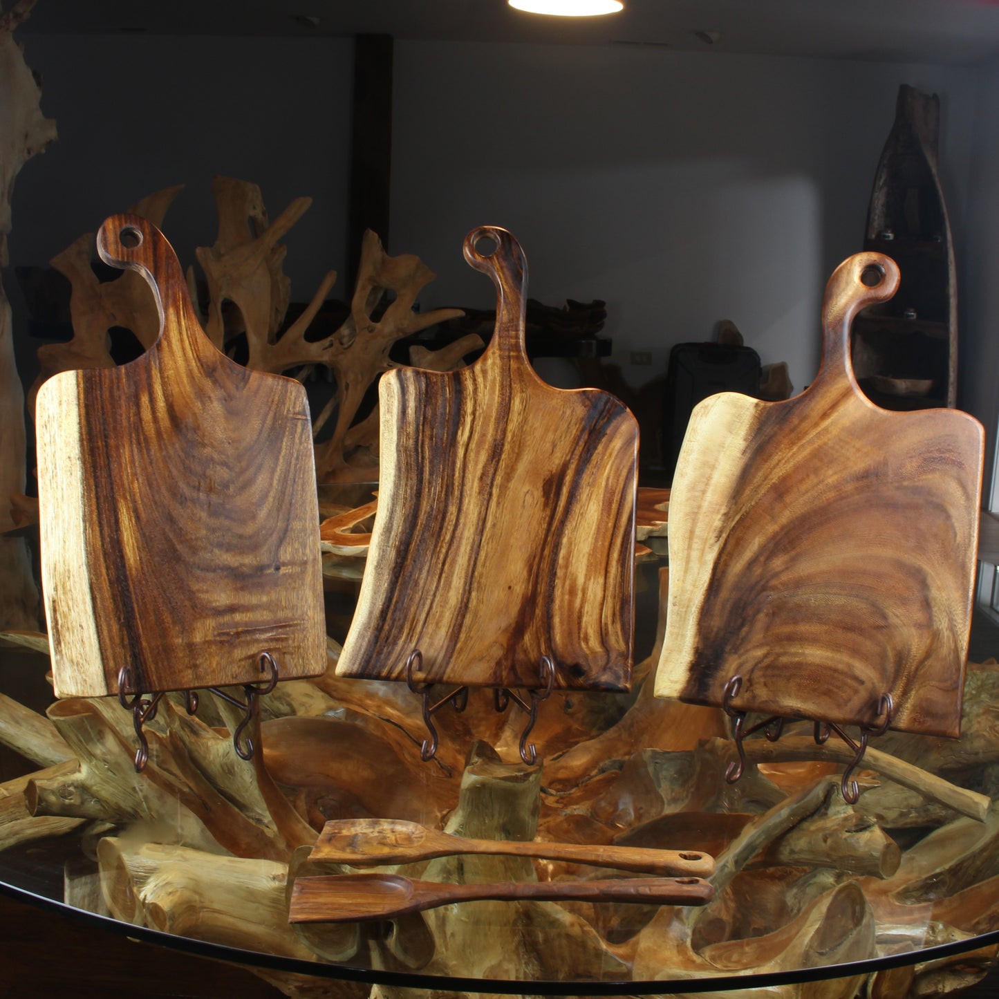 Live Edge Charcuterie or Cutting Board w/handle - Large - 18"x10"x1" - East Indian Walnut
