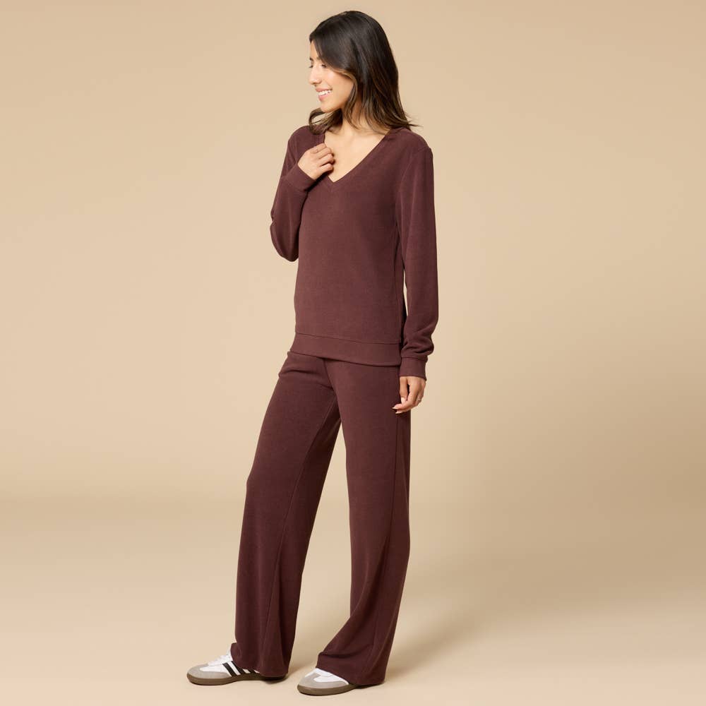 Vintage Velvet V-Neck with Wide Leg Pant: Black / M